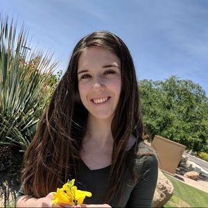 Meet your Posher, Alyssa